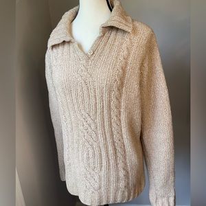 Plush tan sweater ✨ 3 for 20